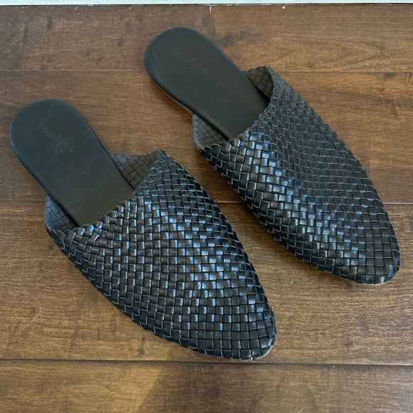 Woven leather mules - Picture 2 of 2
